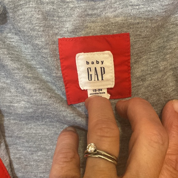 GAP windbreaker COAT, SIZE 12-18 MONTHS - Picture 3 of 3